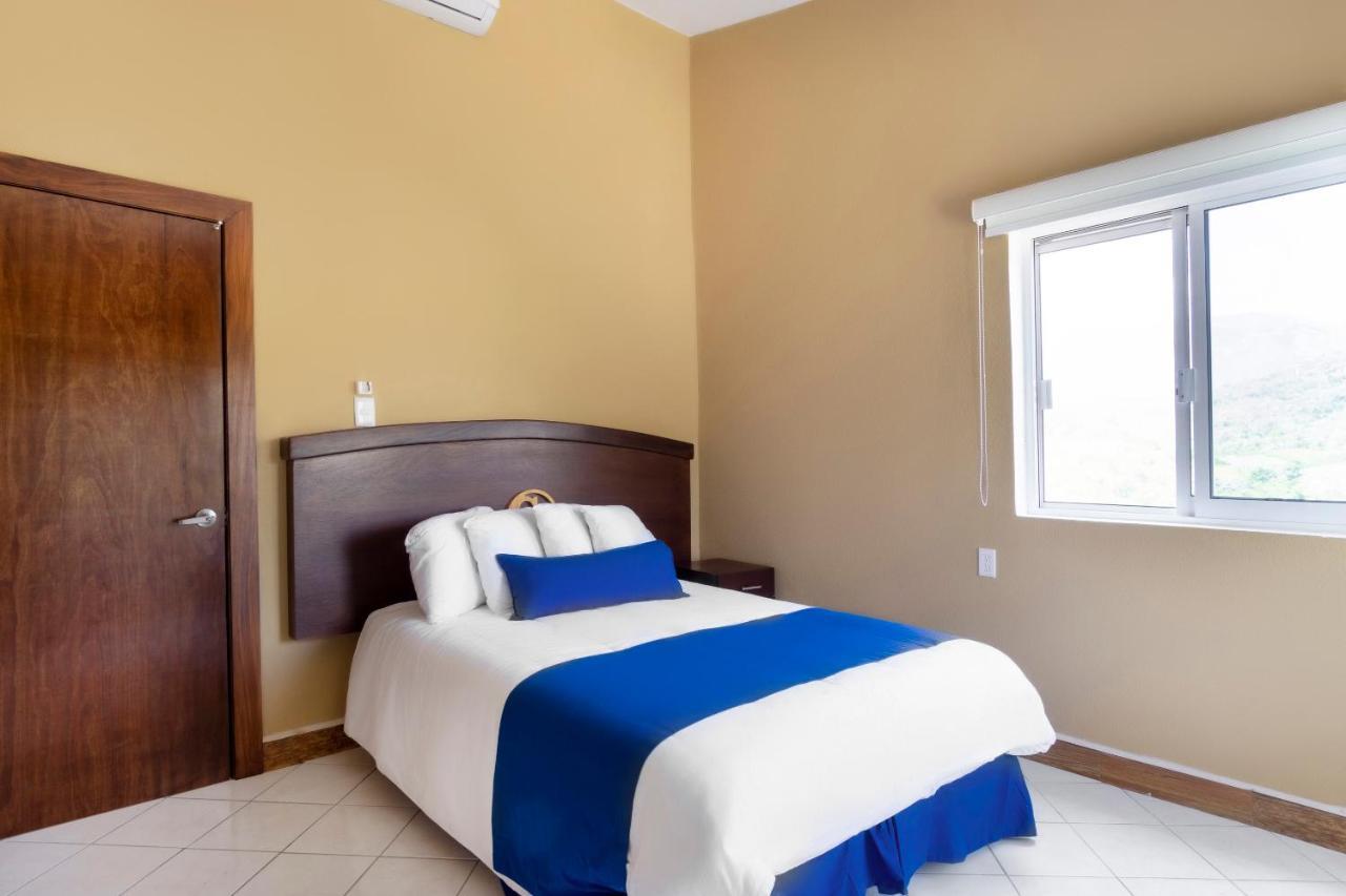 Grand View Suites Manzanillo Extérieur photo